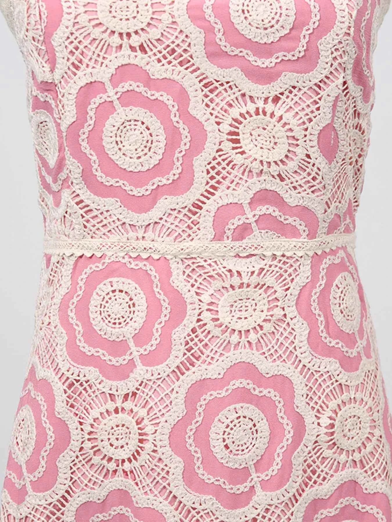 Lace Sleeveless Tiered Midi Dress 182b338a-8ed1-437c-b3bf-ac57334a2ff4-Max-Origin