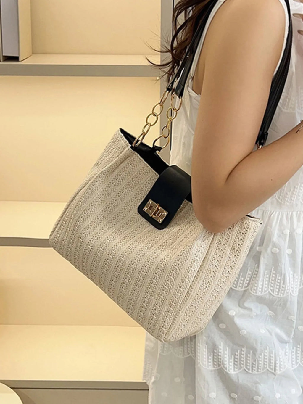 Woven Straw Shoulder Bag 184cecc5-8353-4e77-aea3-b381e074eaea-Max-Origin