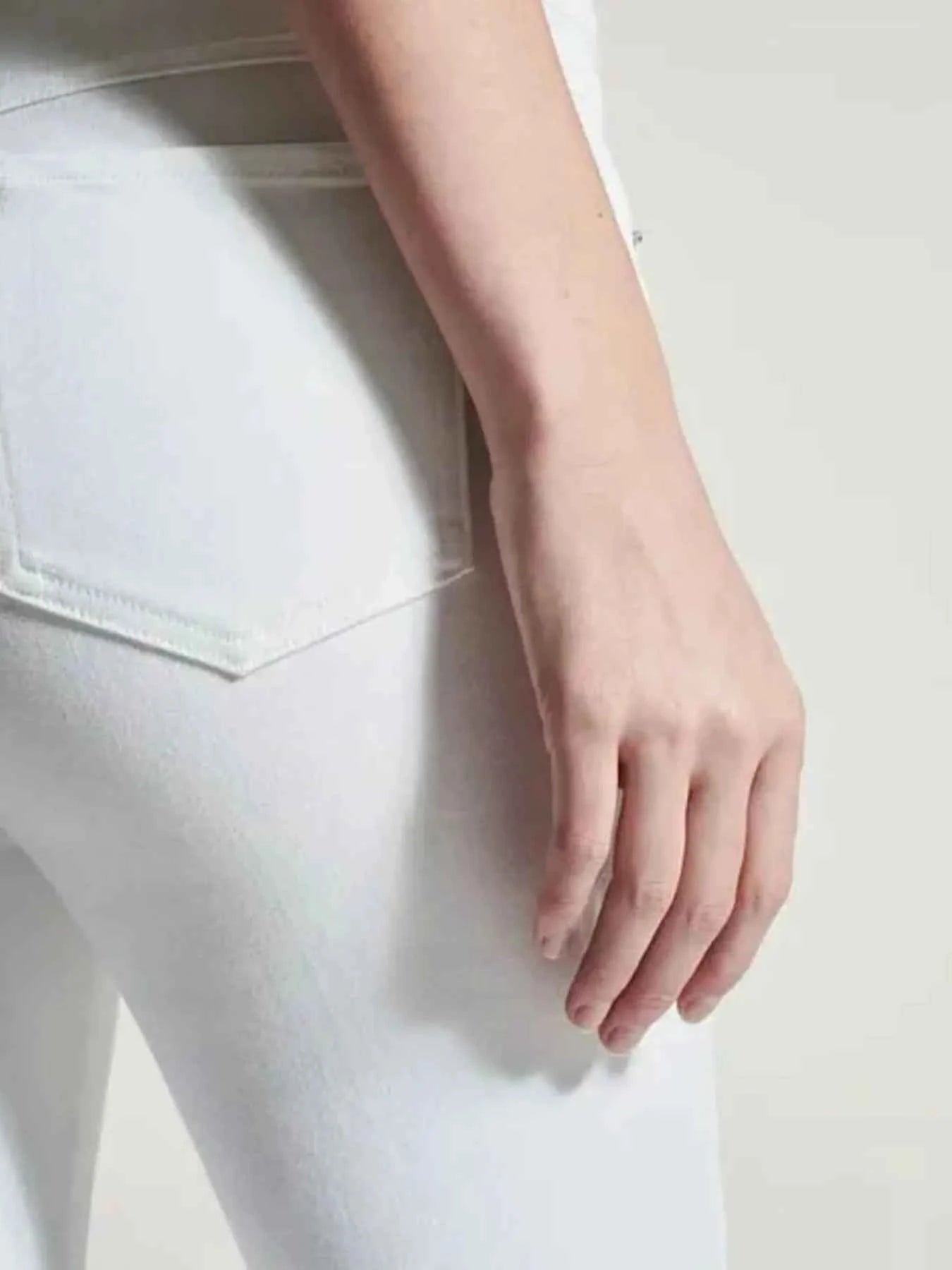 Full Size High-Waisted Flare Jeans Plus Size 1874d39b-cc1f-45cb-a191-fe52465dcd33-Max-Origin