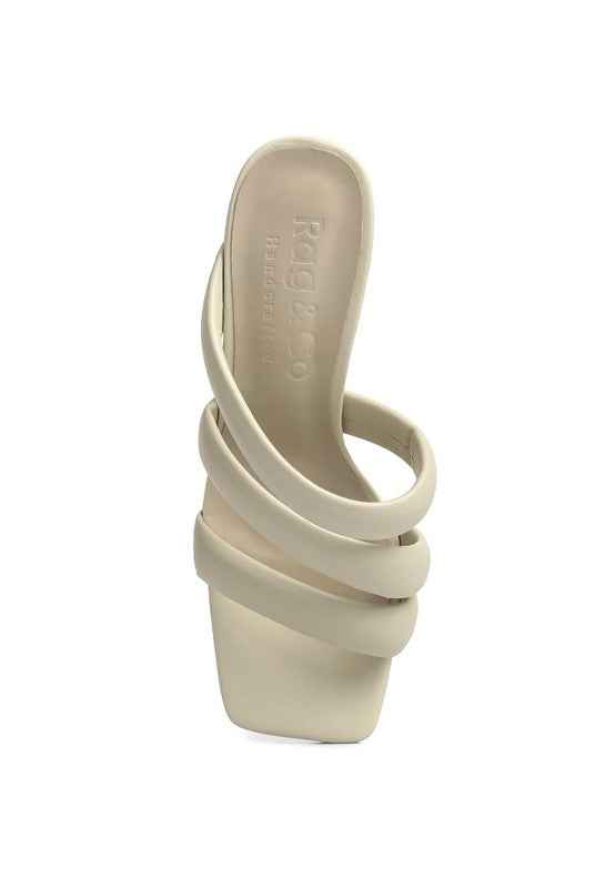 Kywe Textured Heel Chunky Strap Sandals 18784617_2b58d7ae-e445-4e1b-b3c6-93d58c36f8fb