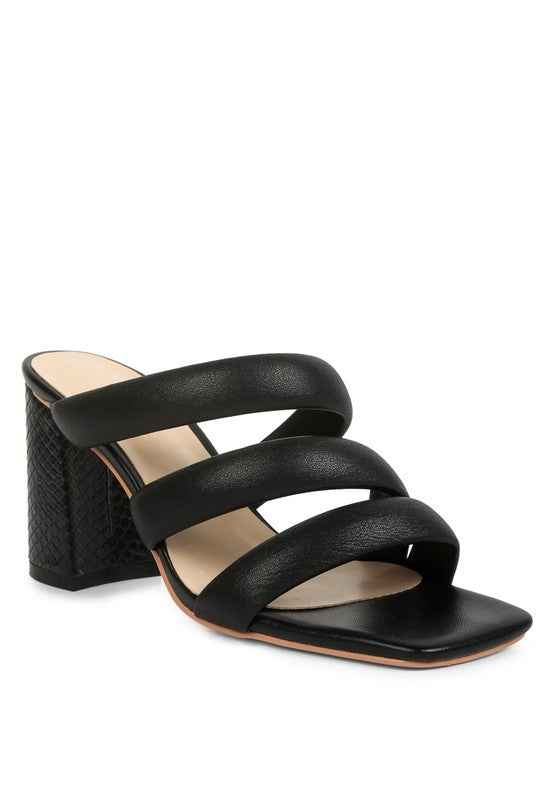 Kywe Textured Heel Chunky Strap Sandals Black 18784617_f69d0d74-2af1-4c43-8836-3d583bae4645