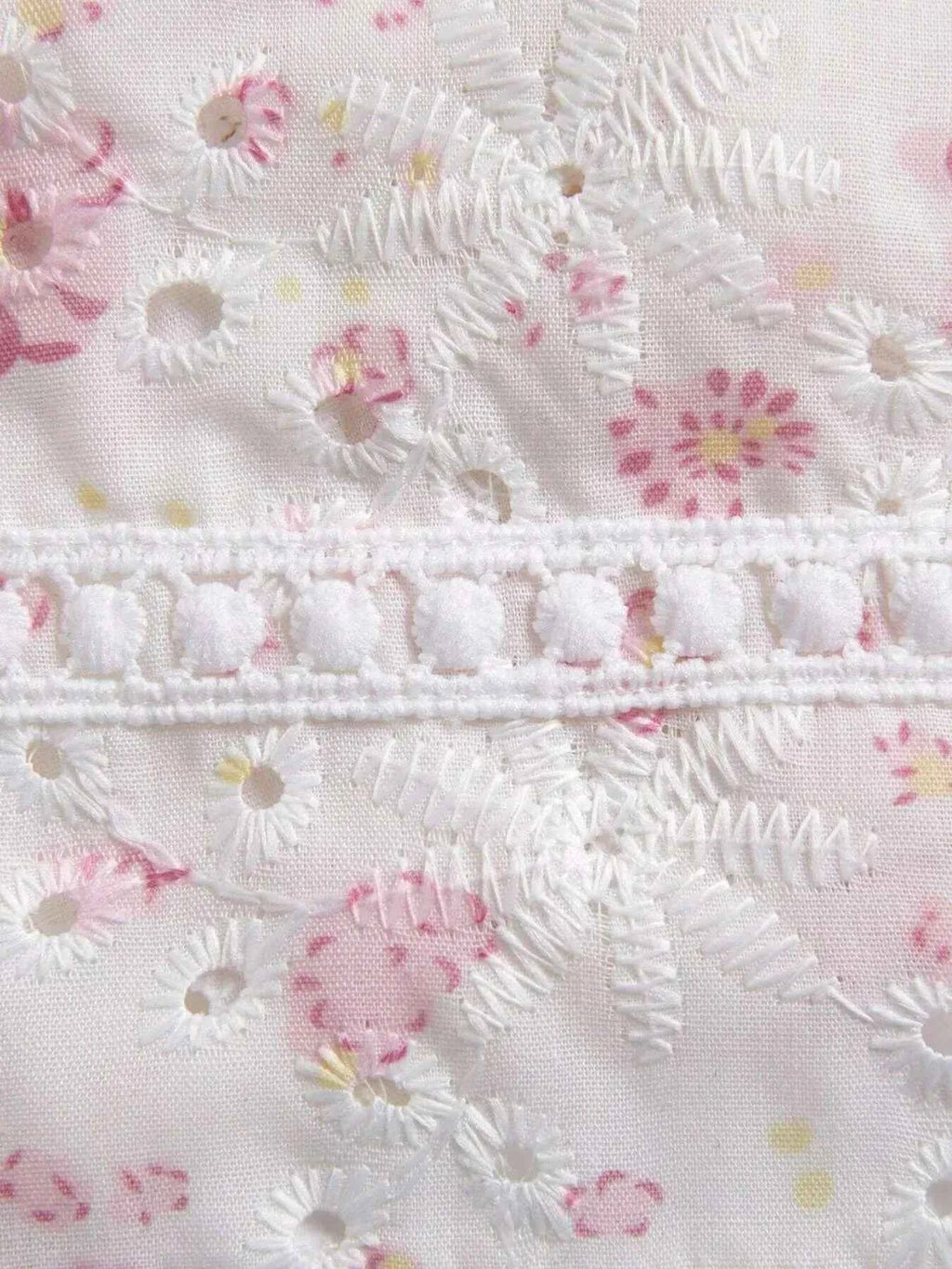 Floral Print Tie Front Cami 18e1f812ac2842fb82cc302db6d58a86-Max-Origin