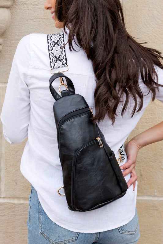 Evie Everyday Sling Bag Black OneSize 19023722_ba2a4f0d-aa47-466d-b594-6f71ed53f788