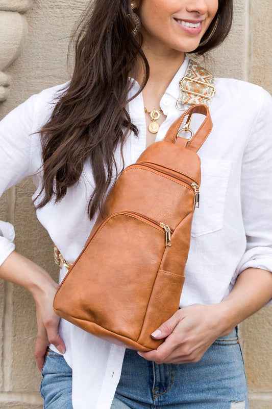 Evie Everyday Sling Bag 19023722_fe314fc2-04c6-40ef-a599-402d82809526