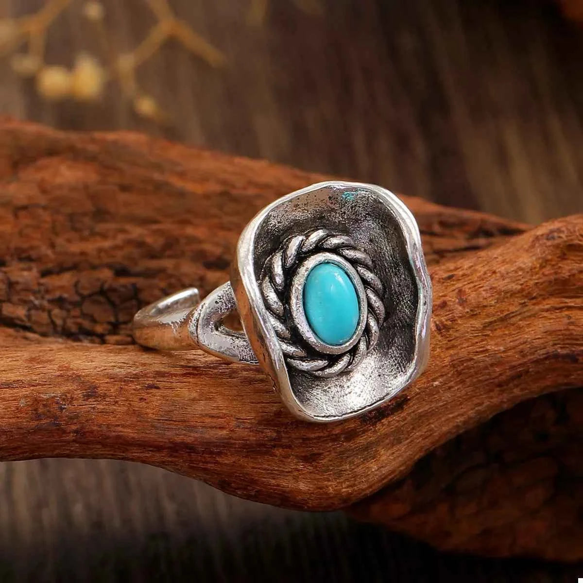 4 Piece Vintage Western Style Bull Head Rings 191a0d7b-975e-4408-a40b-fbad07abeae2-Max-Origin