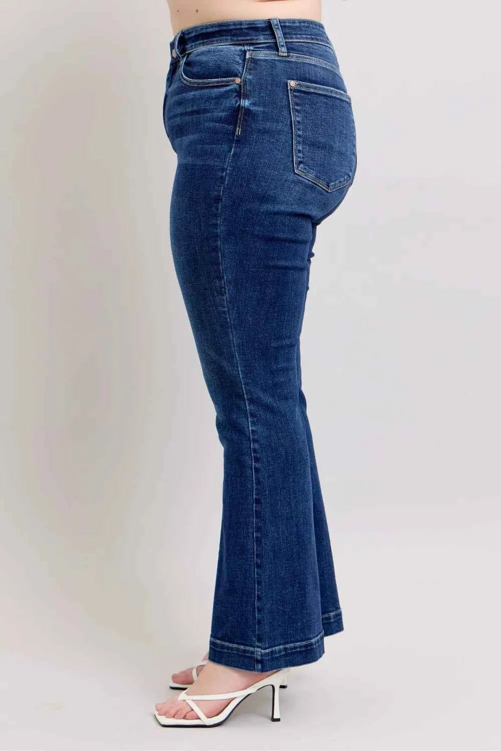 Judy Blue Full Size High Rise Flare Jeans with Pockets Plus Size 1931313c-162e-4700-b677-208d7f608fa9-Max