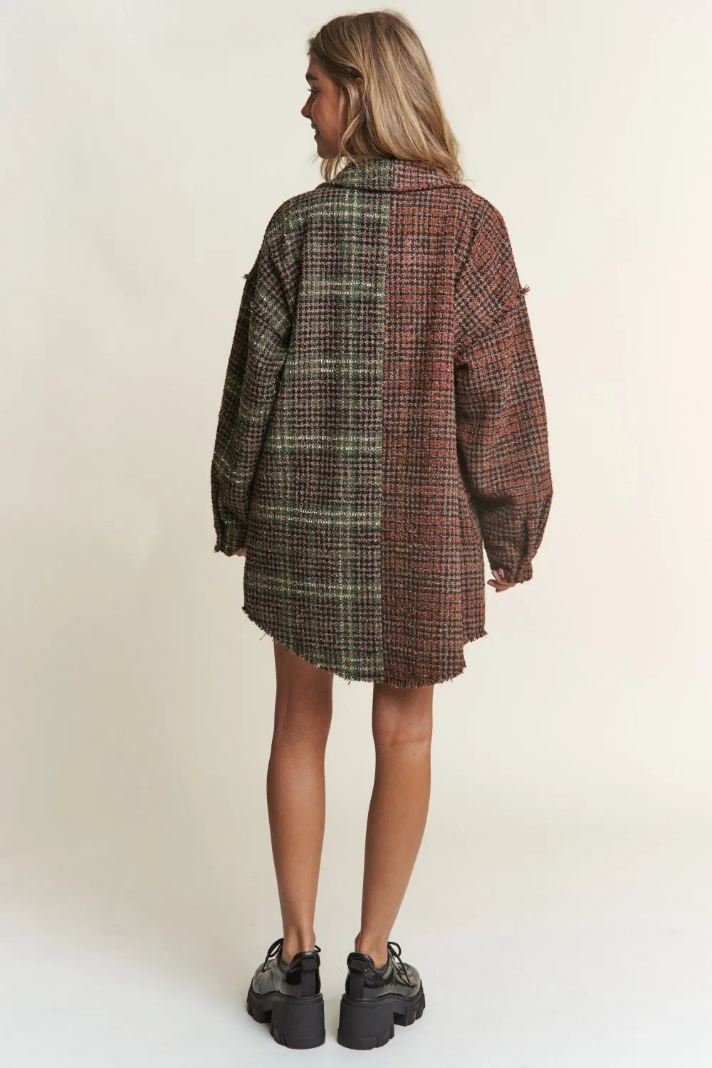 J.NNA Snap Down Tweed Plaid Contrast Longline Shacket 1953eeca-4b9f-45b7-a7bf-6a7a28ffb32c-Max