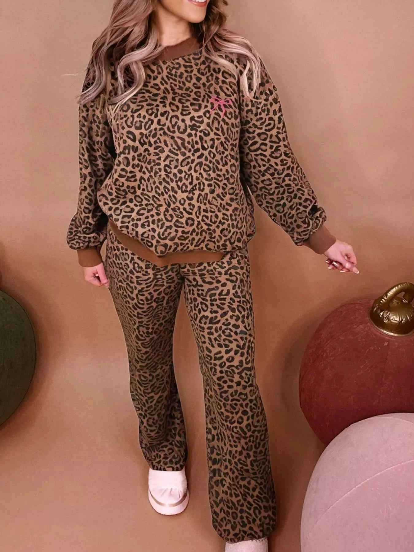 Leopard Print Contrast Trim Long Sleeve Top and Pants Set 198fdc0c-cbc0-4b5e-b91c-74f38f396cbc-Max-Origin