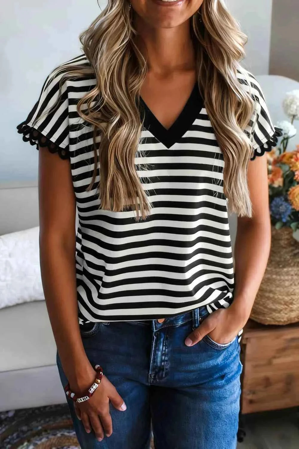 Striped Print V Neck Delicate Trim Casual Tee Black 19a0f393-1430-4beb-bc16-d1a98b199526-Max-Origin