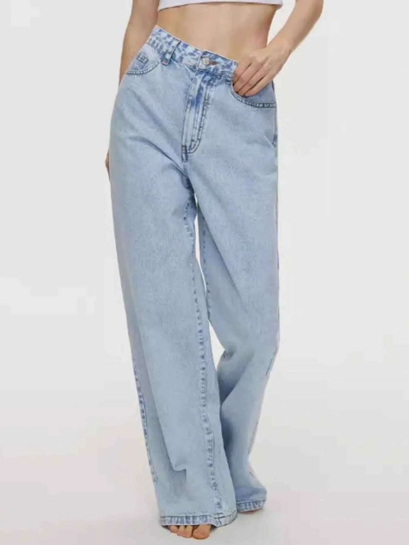 High-Waisted Wide Leg Jeans 19daf0d4-ebcf-4824-b595-ba0aead6bfc1-Max-Origin