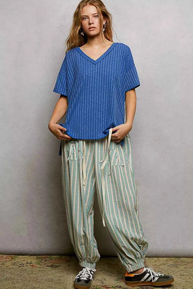 POL Ribbed Knit V-Neck Short Sleeve T-Shirt with Side Slit 19dbd1f7-1d5f-4d82-b4f9-786d08b72f9f-Max-Origin