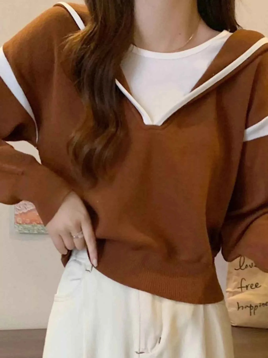 Contrast Trim Hooded Sweater 1ab143e4-a51d-42b1-ae6c-0179d5317976-Max-Origin