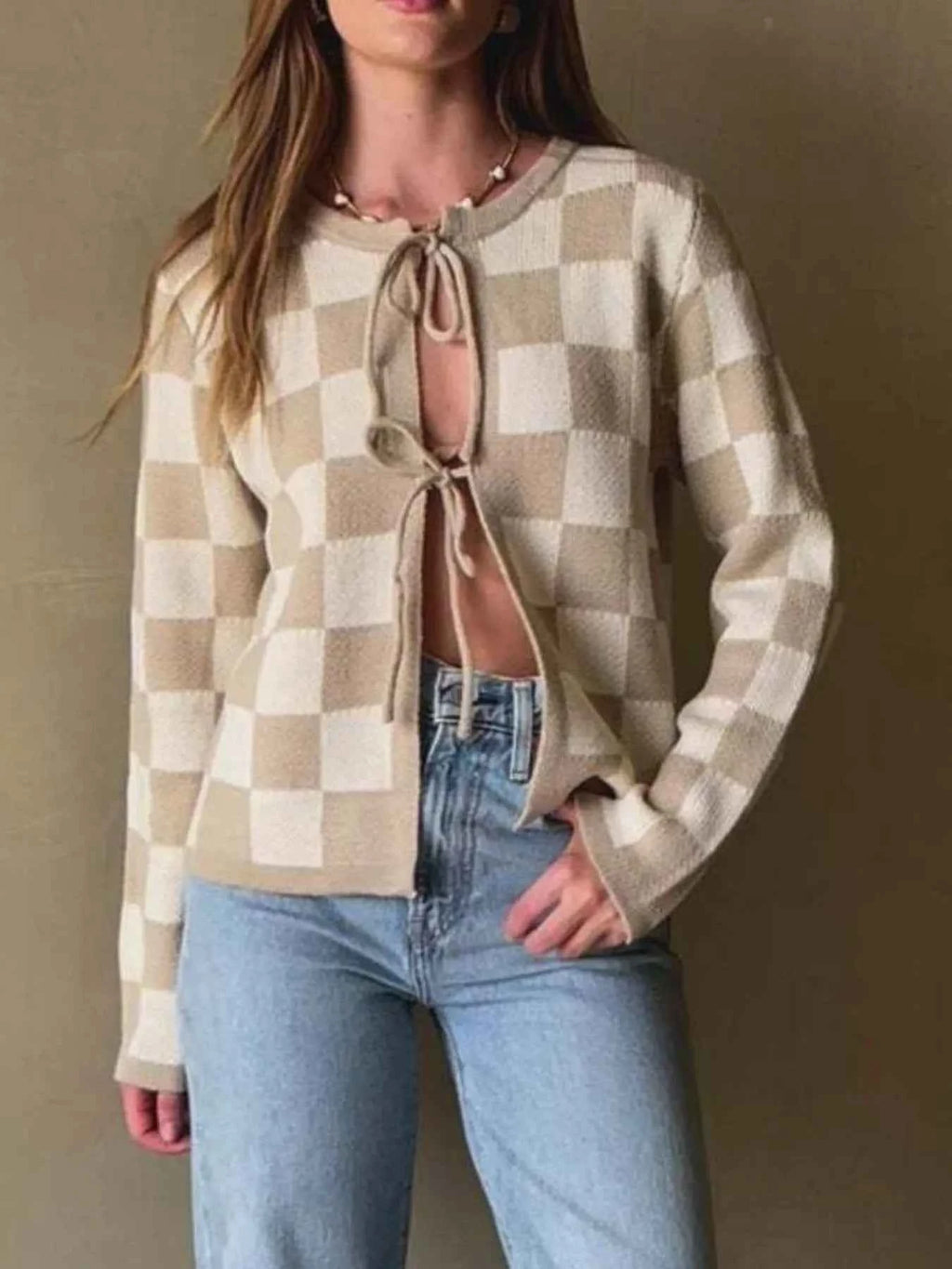 Checkered Tie-Front Cropped Cardigan 1af2a23a-d2c3-43ec-ad04-40b345cc8aa6-Max-Origin