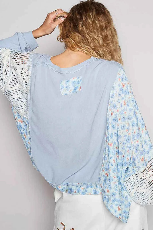 Round Neck Cropped Gauze Floral Pattern Top with Overlock Stitch Detail 1b9d0e82-7121-421d-88de-0b5b5e86b48a-Max-Origin