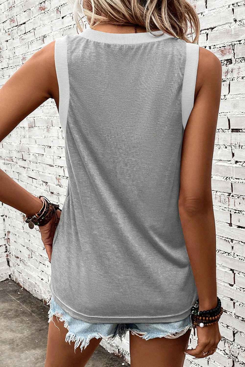 Mist Green Contrast Trim V-Neck Loose Fit Tank Top 1bb1df784dbcf11c