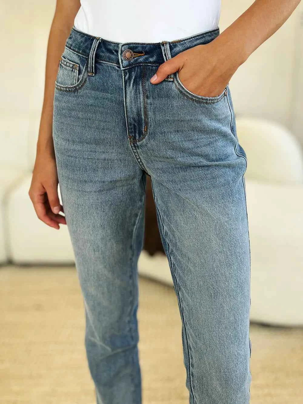 Judy Blue Full Size Mid Rise Rigid Magic Release Hem Jeans 1bb7b91b-f0cf-40b4-9d90-021e8c2317b9-Max