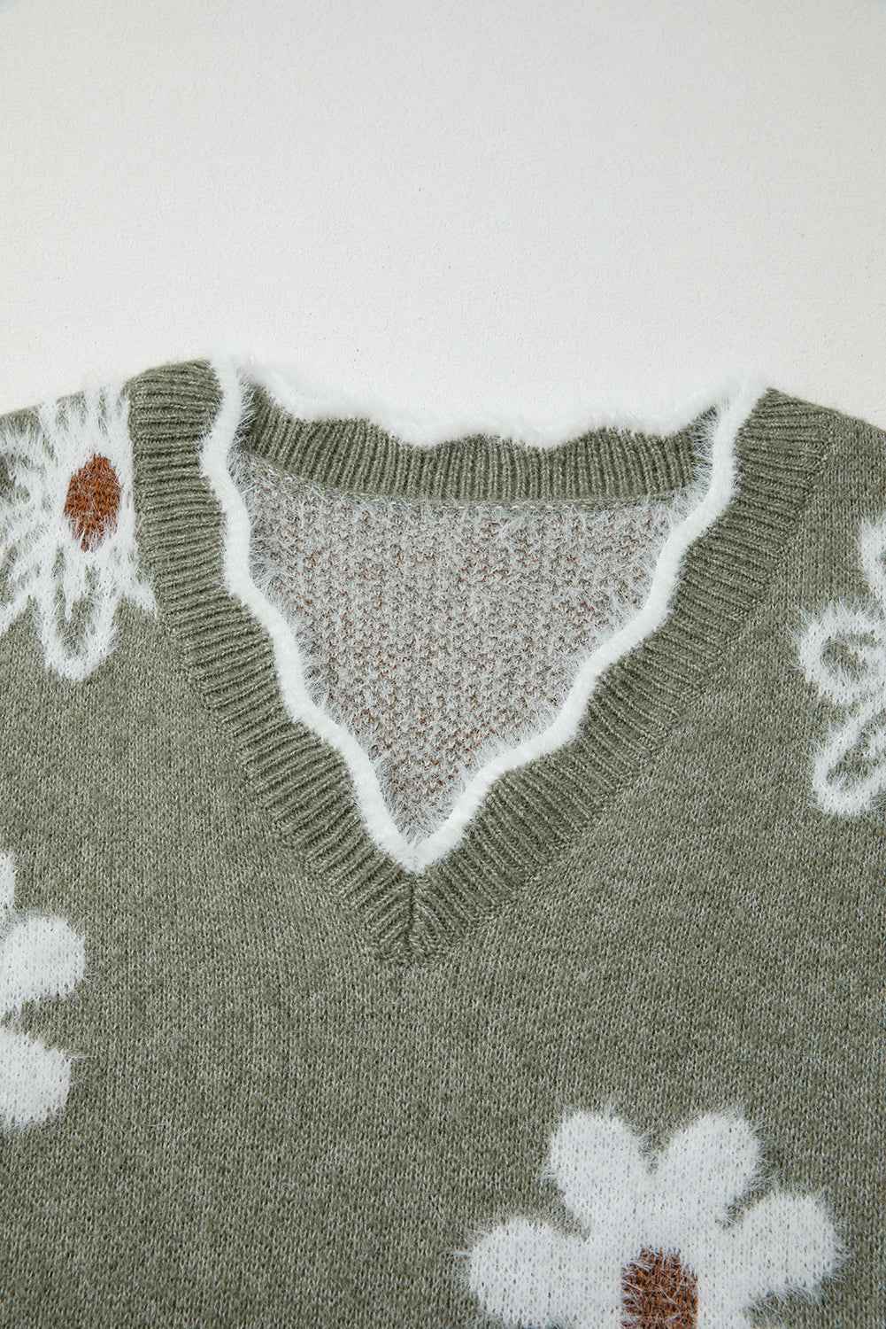 Seagrass Jacquard Floral Scallop V-neck Sweater 1bbcaf91a4400a8c
