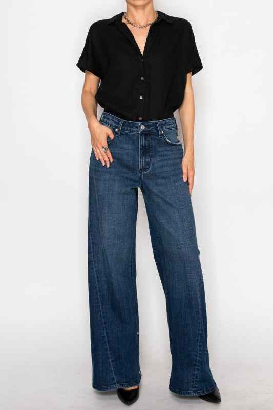 AT2108WDD - High Rise A-Wide Jeans 1bc18f32-959c-4bd0-8774-df09e02407f7