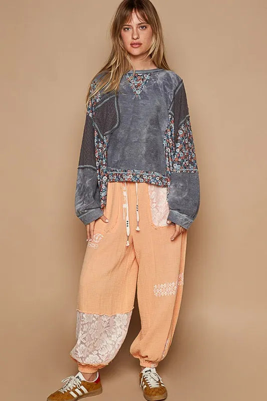 POL Floral Patchwork Round Neck Knit Top 1bf00590-a477-45c4-826b-c438688b8679-Max