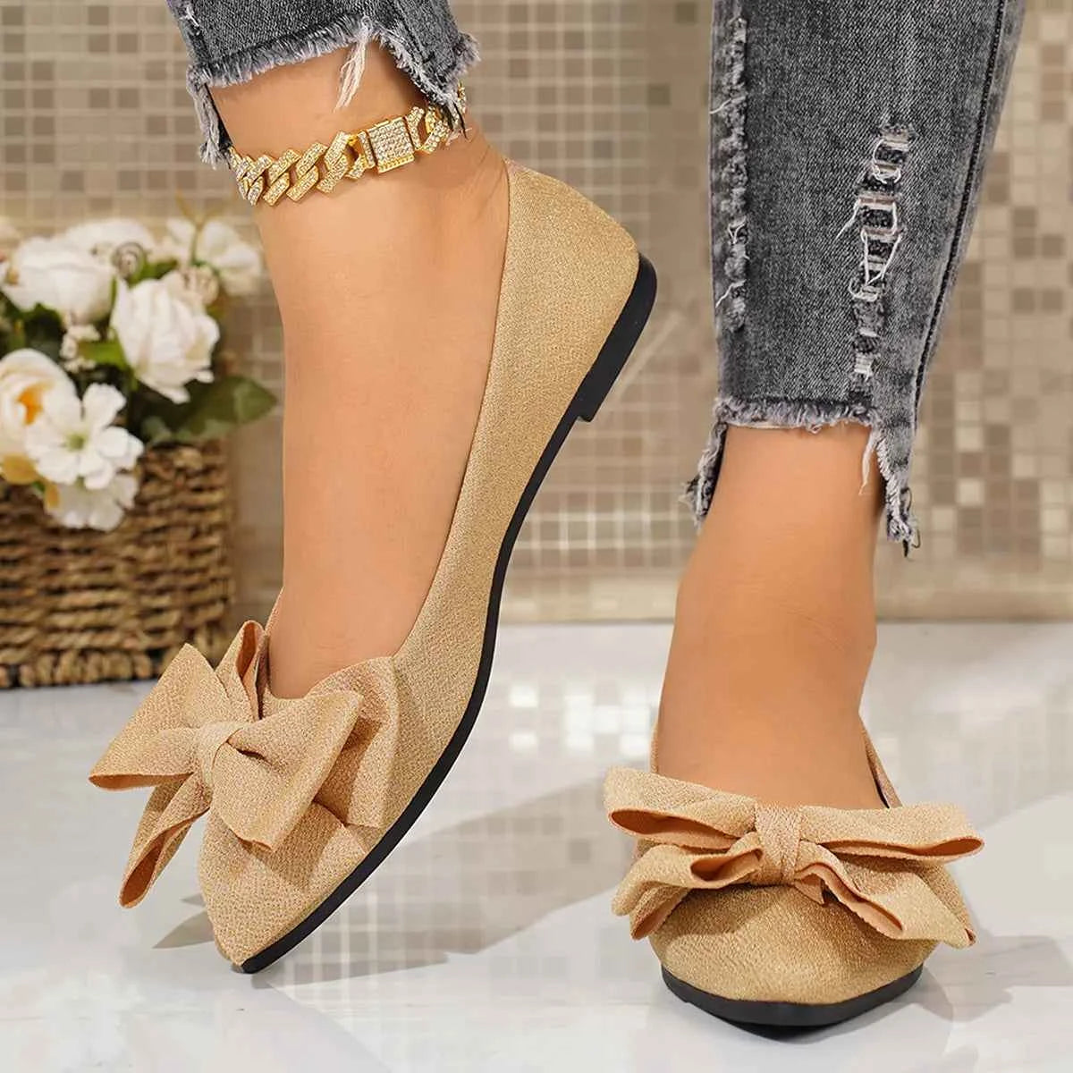 Bow Point Toe Flats Slip-Ons 1c331234-2c8e-4acb-bacc-0b0d02b053fd-Max-Origin