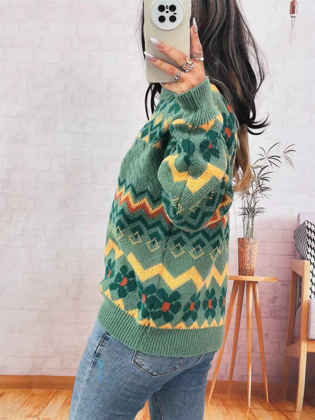 Geometric Round Neck Long Sleeve Sweater 1cedfbaaf11041c68362115be4122002-Max-Origin