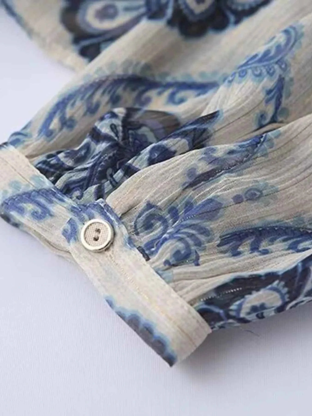 Printed Button Up Long Sleeve Dress 1d267092da8e4c4387f7d1e25c1d543c-Max-Origin