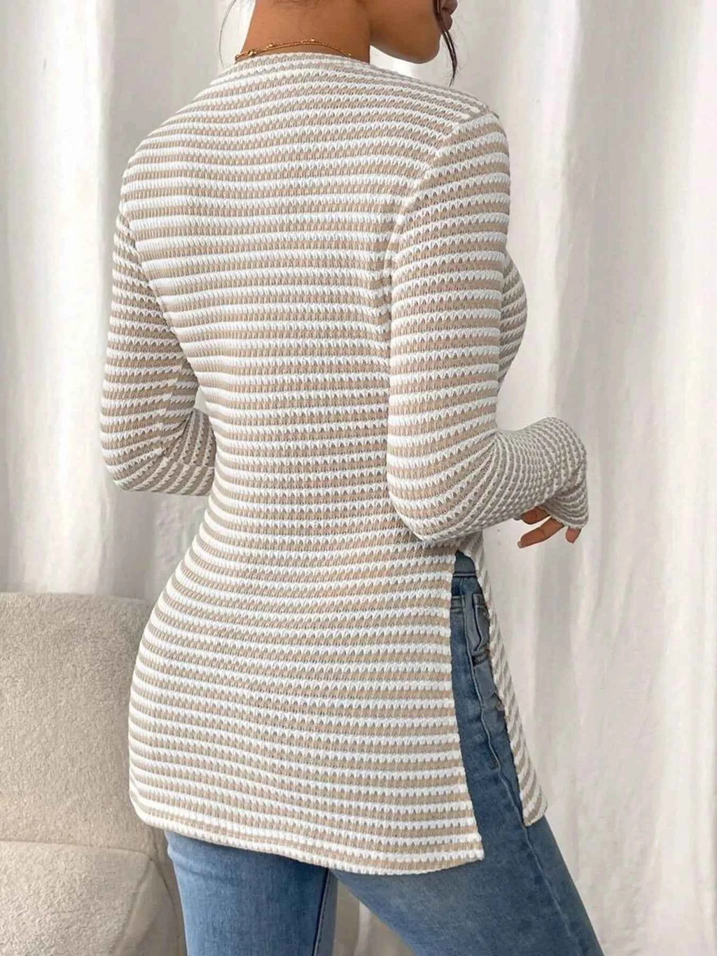 Side Slit Striped Long Sleeve T-Shirt 1d4ecd80728f41f0920e74c500eb351f-Max-Origin
