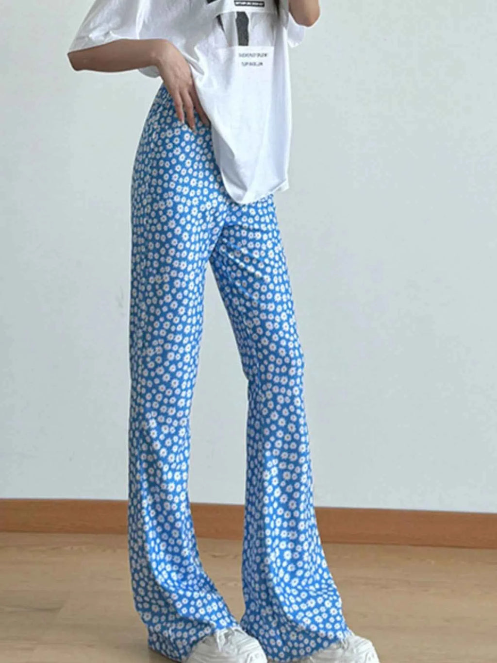 Floral Print Flare Leg Pants 1d6f19bd-e465-47aa-b0e0-1c22d55055b6-Max-Origin