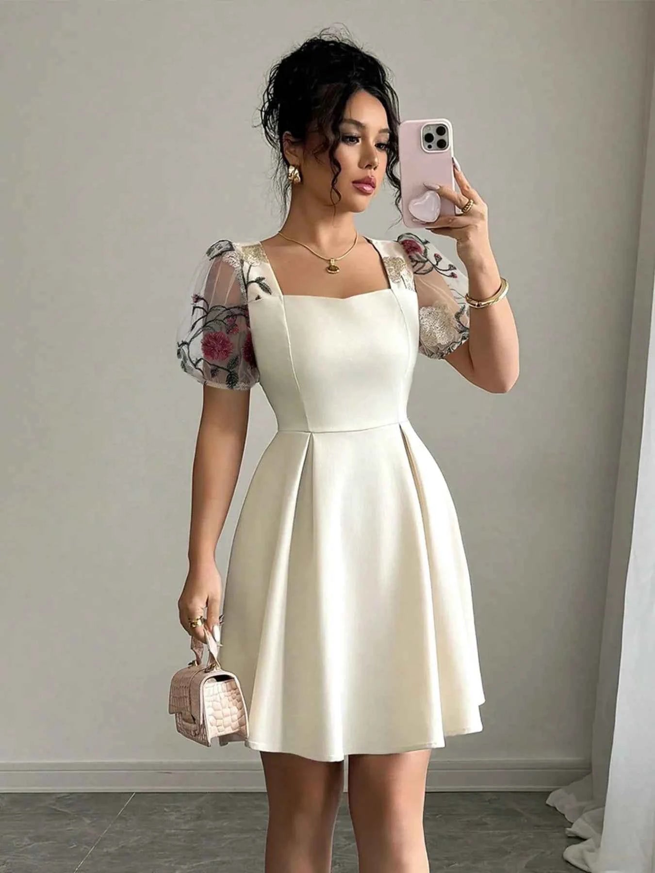 Square Neck Floral Sheer Sleeve Dress 1d961d9d-8eea-4507-be0c-8727f604390a-Max-Origin