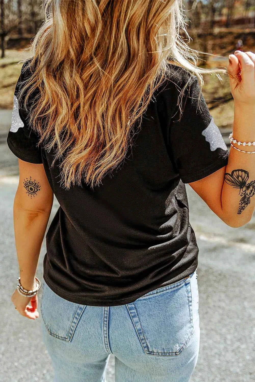 Glitter Ghost Round Neck Short Sleeve T-Shirt 1db56175-a063-4b00-b1fa-2abbcfc15259-Max