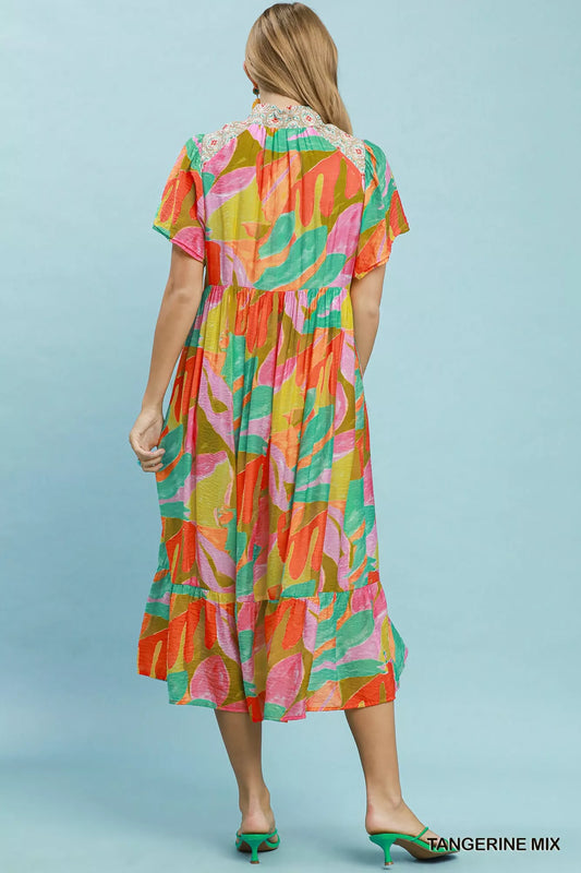 Abstract Tropical Print Tiered Midi Dress 1dc9d009-023b-4452-8fc5-d62a30a04df9-Max-Origin