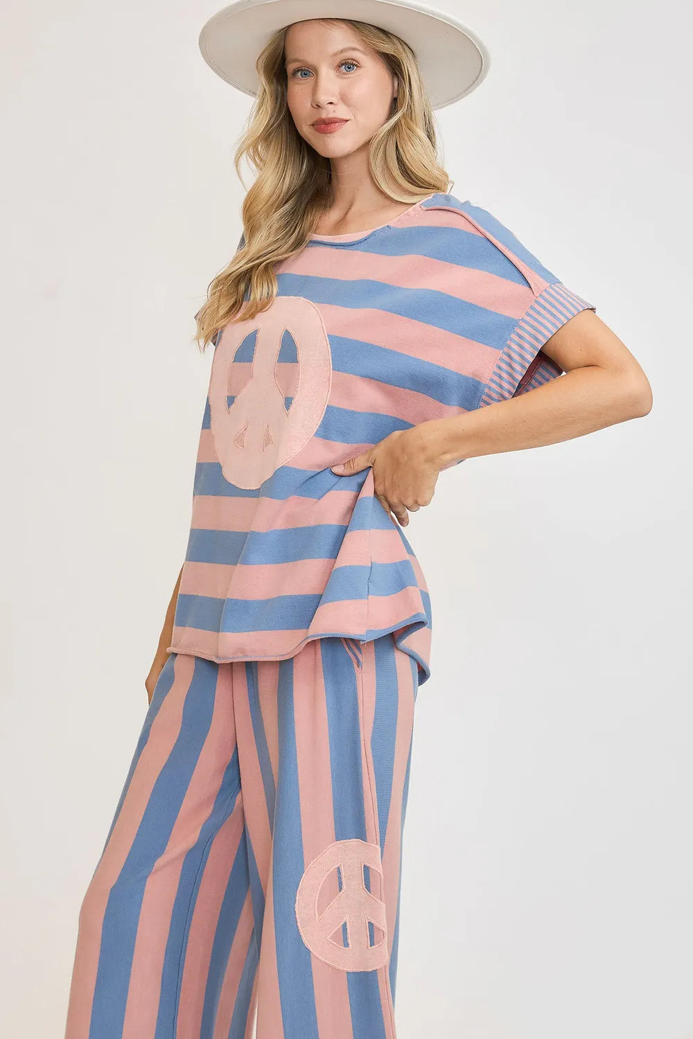 Umgee Peace Sign Patch Striped French Terry T-Shirt 1ddd8c70-4277-4556-9980-ca1ab01b51bc-Max