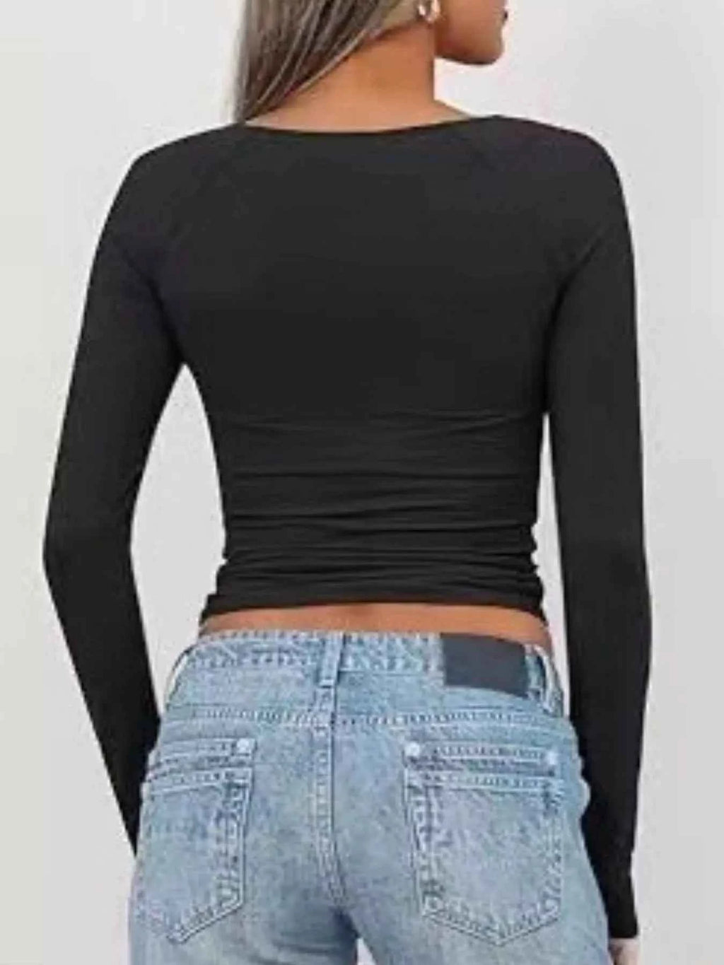 Twist Front Long Sleeve Fitted T-Shirt 1df3f478-e2e3-423b-9651-f906b4417df8-Max-Origin