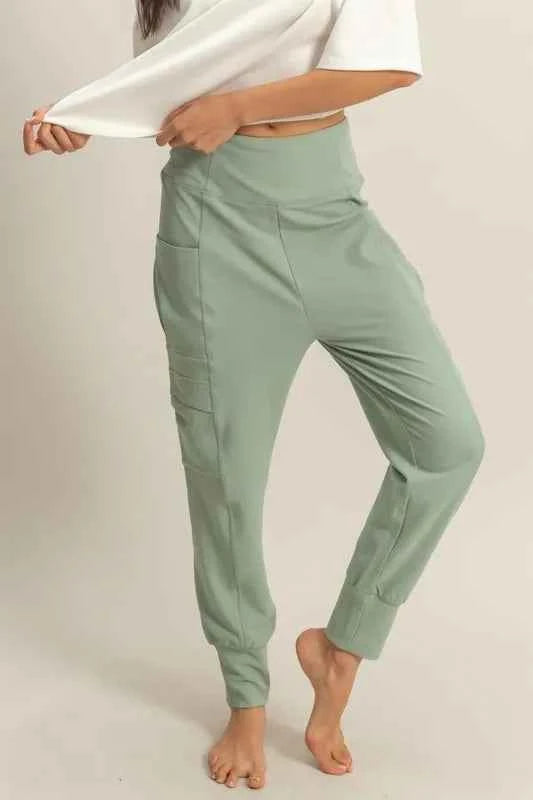 HYFVE High-Waist Pocket Detail Comfy Sweatpants 1dffad10b55d4ee49f908520b9c9cfa5-Max-Origin