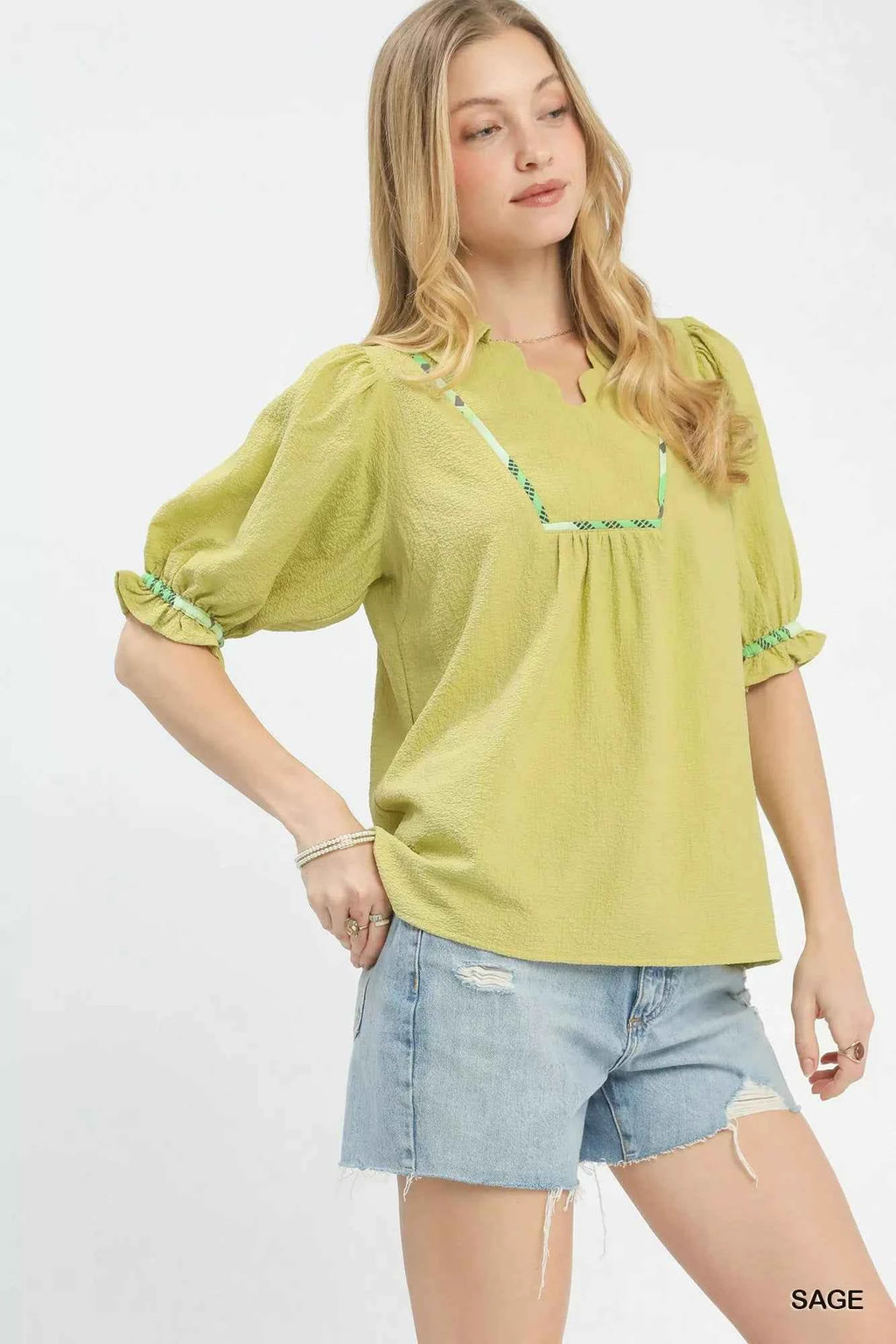 Umgee Scalloped Trim Blouse with Puff Sleeves 1e2bc293-86c2-4597-a5fb-3d6eec8873c9-Max-Origin
