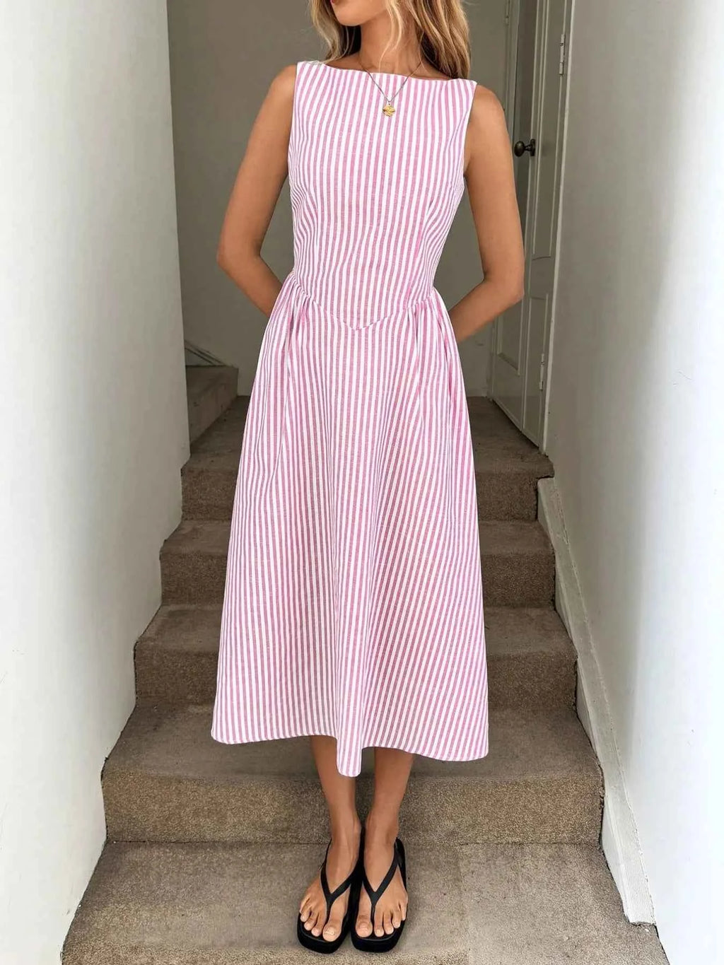 Sleeveless Striped Midi Dress 1e3c9277-e673-4eb4-a0fc-9fd861d2368f-Max-Origin
