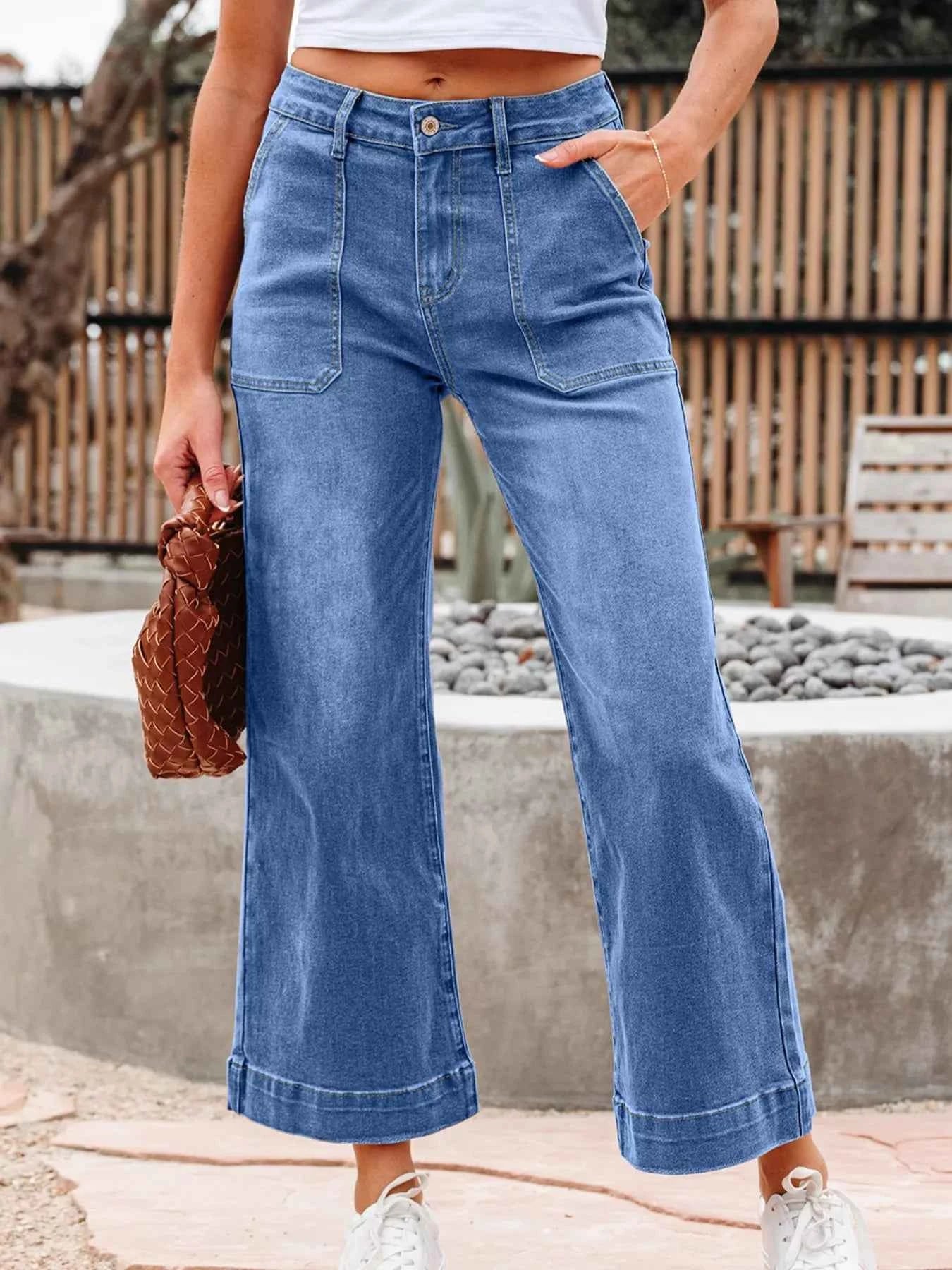 High-Waisted Wide Leg Flare Jeans Medium 1ea6959a-7688-4125-839a-3936162ece67-Max-Origin