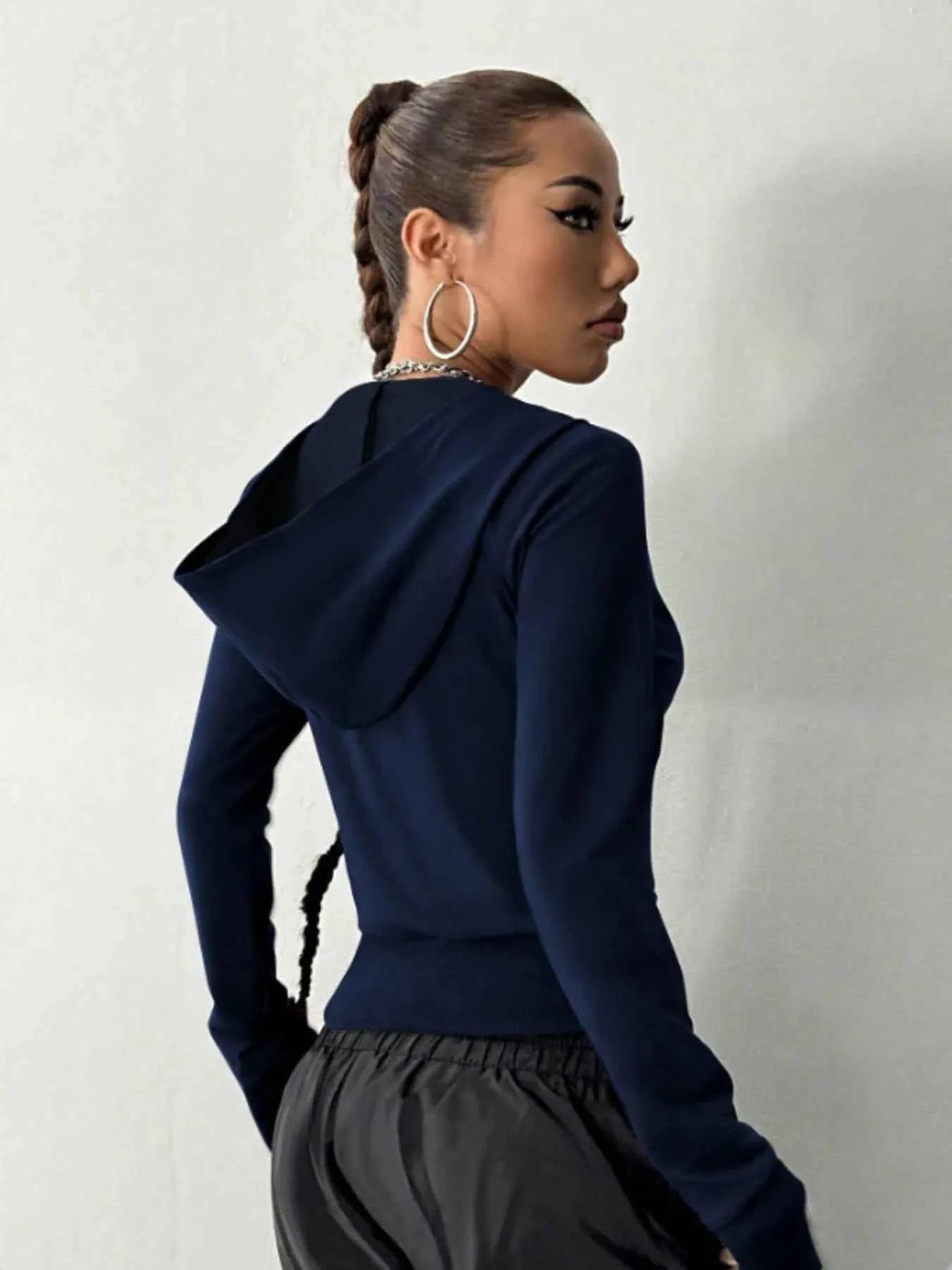 Zip-Up Long Sleeve Hoodie 1ee27ade644b413d9c3d2c97ed442985-Max-Origin