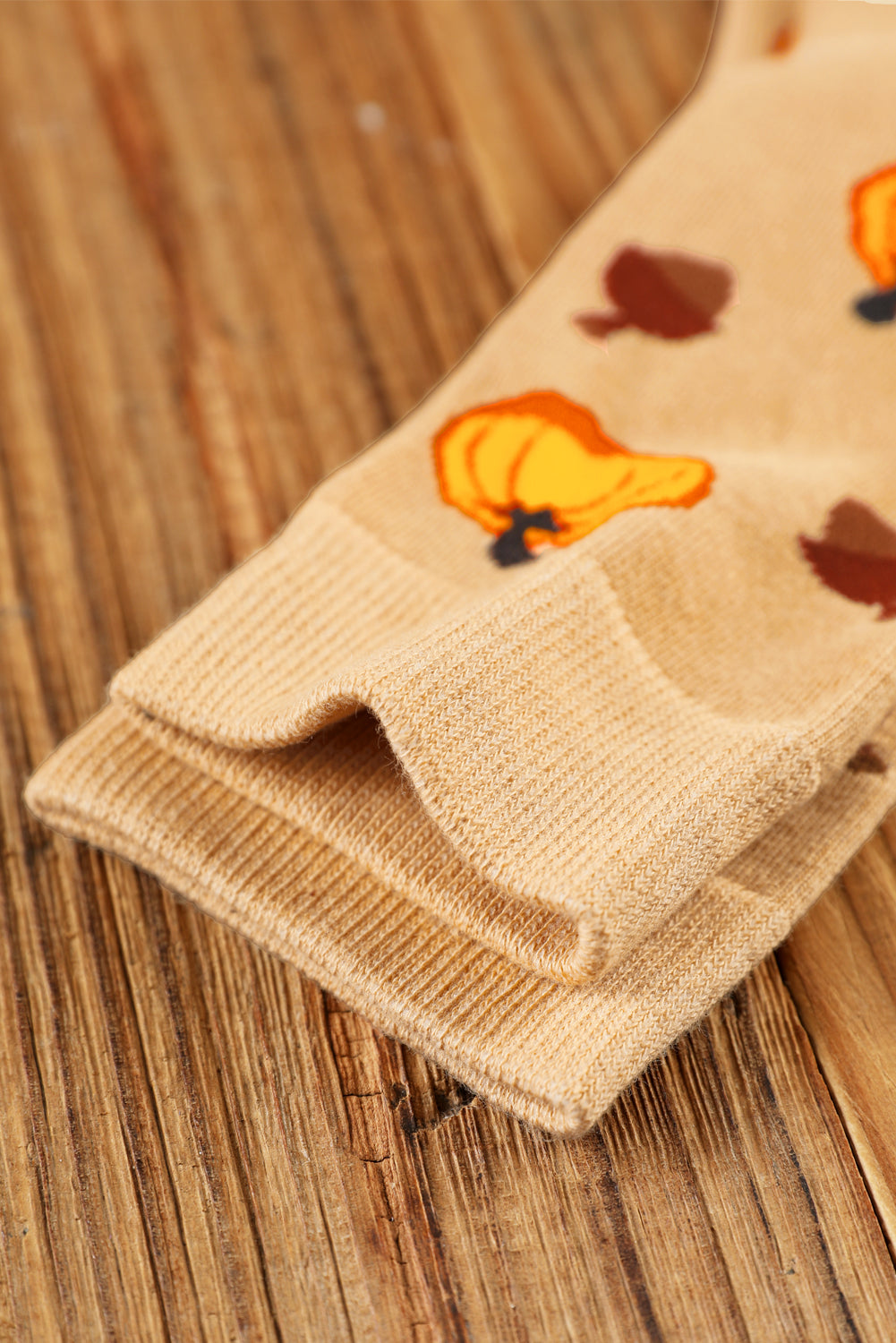 Parchment Pumpkin & Acorn Pattern Combed Cotton Crew Socks 1ef472e19f0ef833