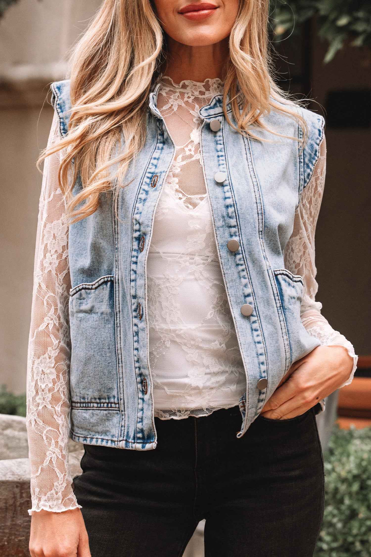 Beau Blue Scalloped Trim Patch Pocket Button Front Denim Vest 1f9fb561e708e032