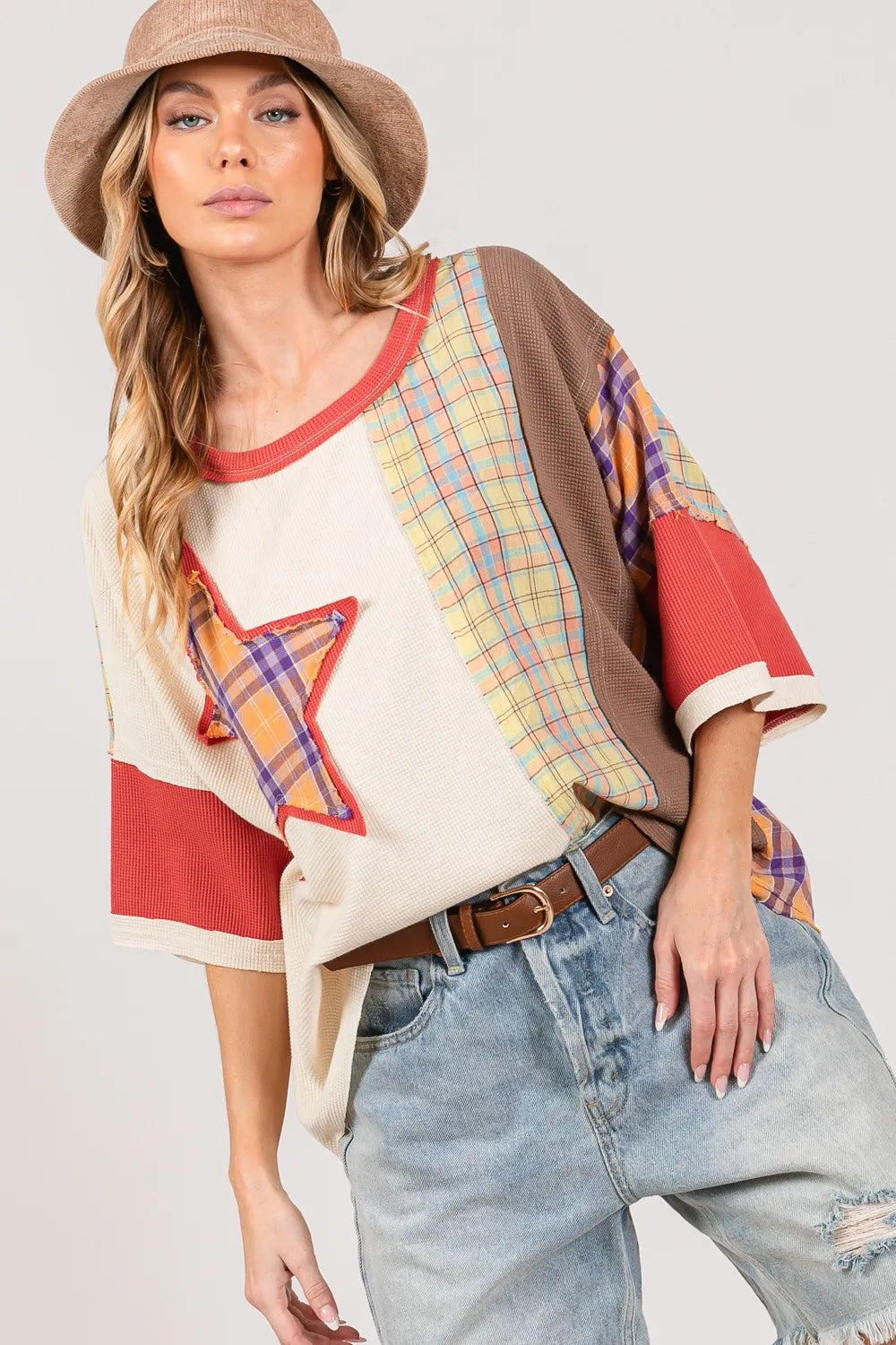 SAGE + FIG Round Neck Plaid Star Patch T-Shirt 1fad6c58-fc25-4efb-bd4b-9496ef164b8f-Max