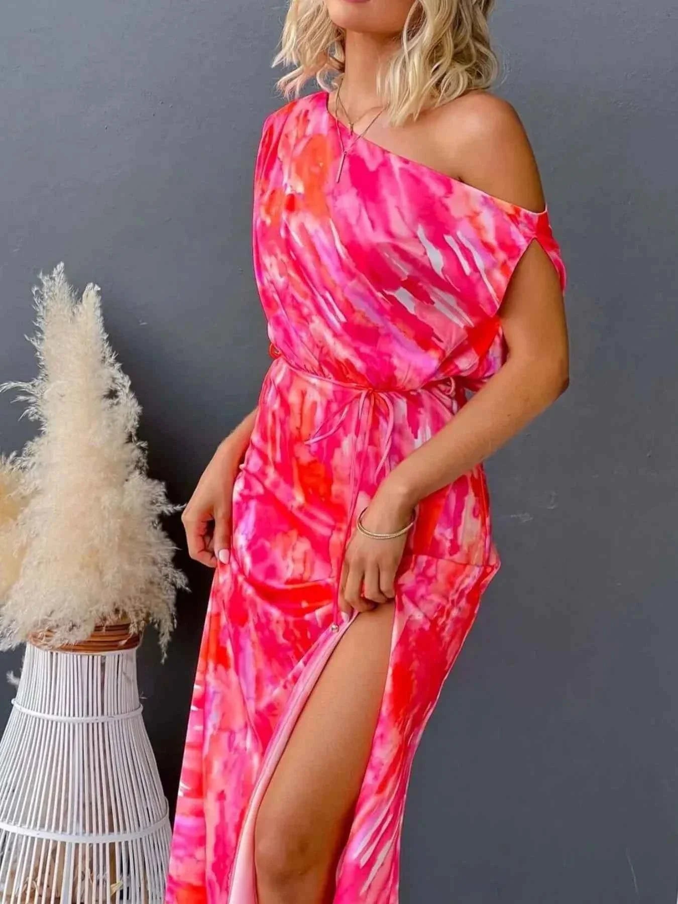 One Shoulder Printed Dress with Slit 1feb2b43-4d6b-4003-8259-b412bc27291e-Max-Origin