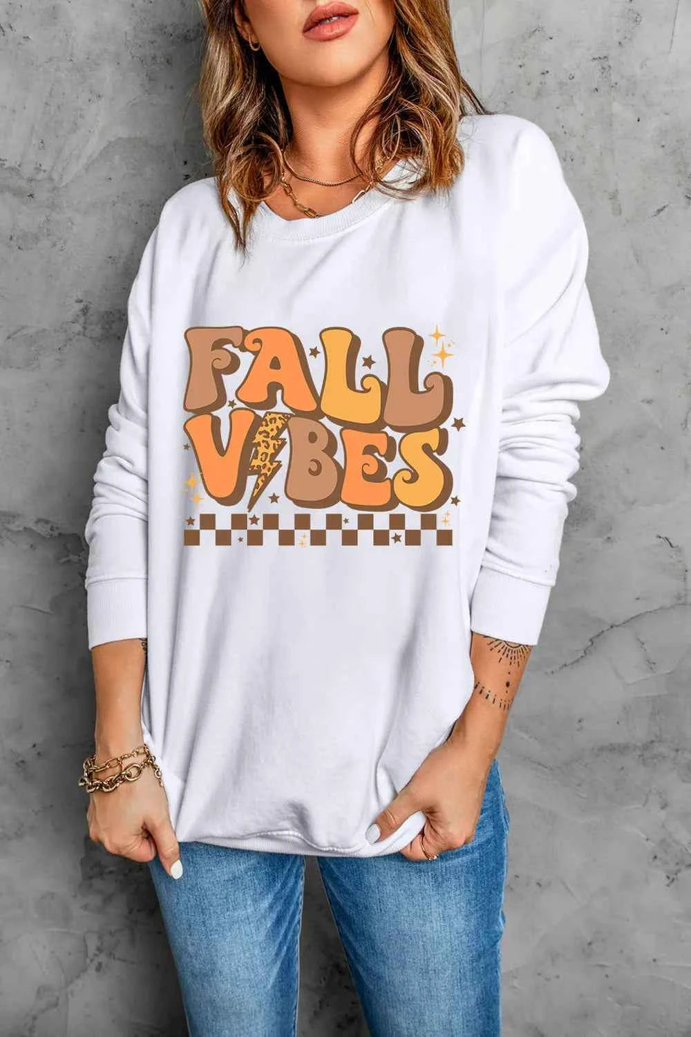 Letter Graphic Round Neck Long Sleeve Sweatshirt White 2002dbf6-5348-48eb-b48a-f78c5822613b-Max