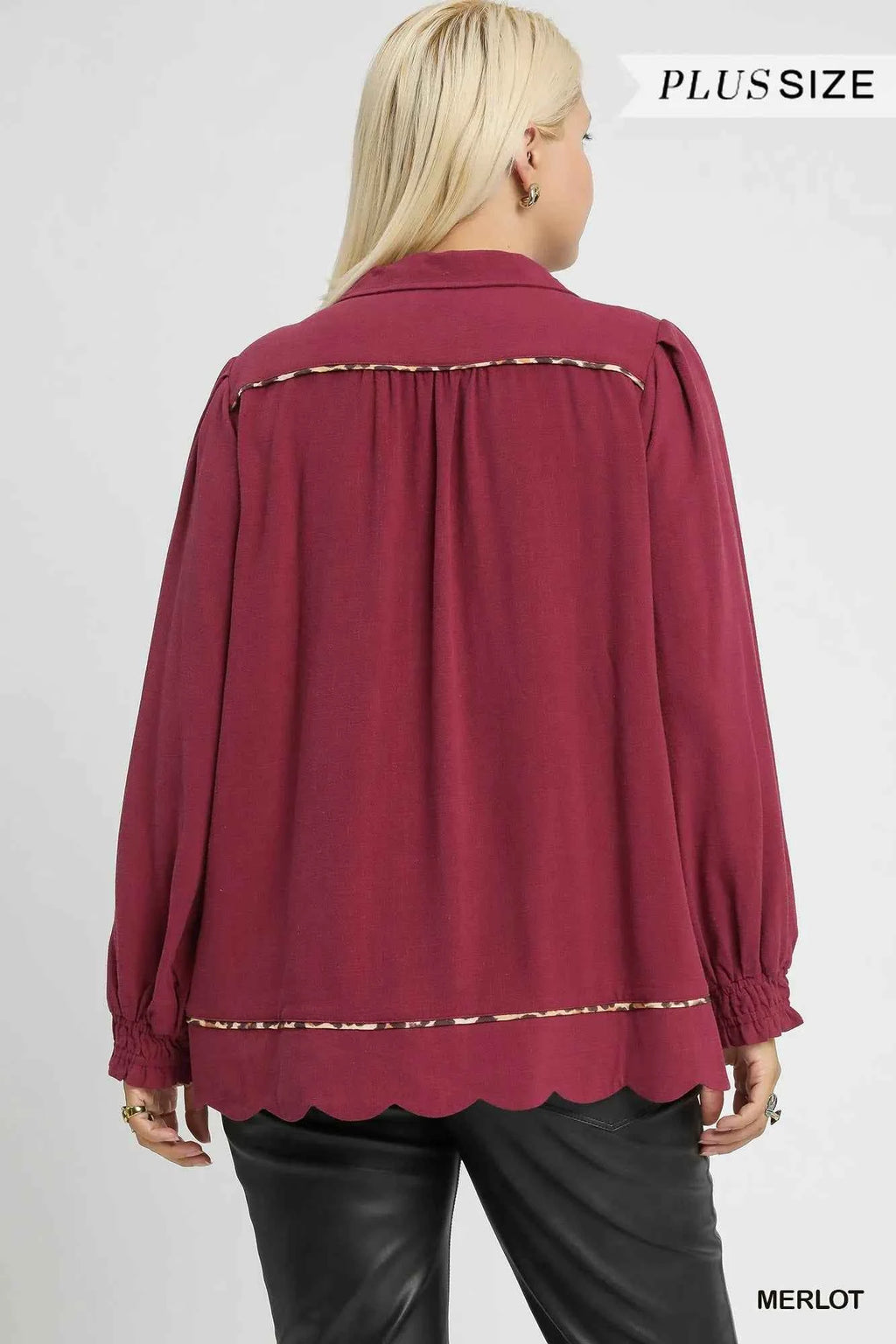 Umgee Full Size Linen Scallop Hem Blouse with Contrast Trim Plus Size 204c4db6-5d5b-4204-b275-bcd22ea93aa3-Max-Origin