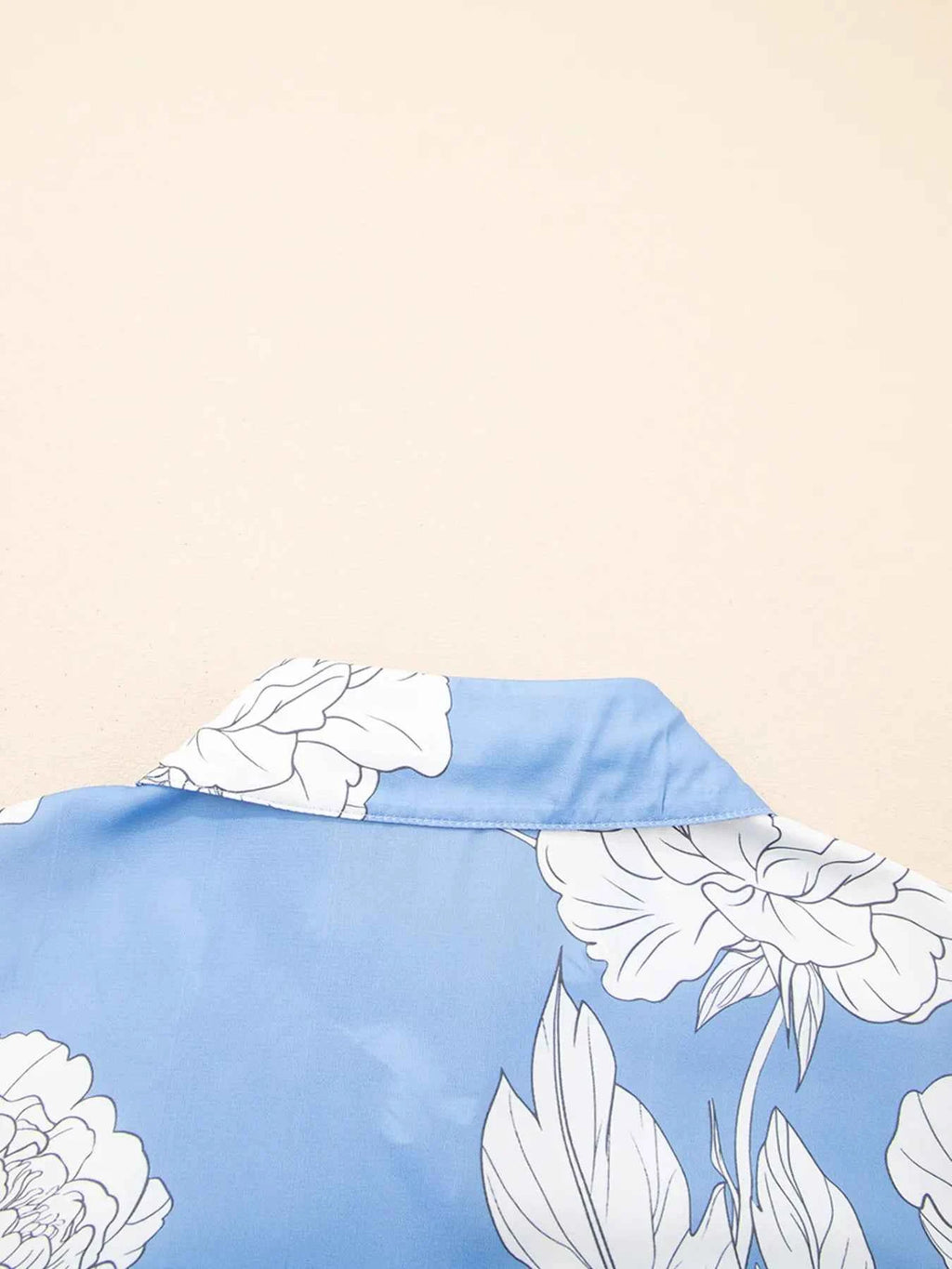 Floral Print Button Up Pleated Detail Puff Sleeve Shirt 207e143c704246309b5d743f5a5d8a08-Max-Origin