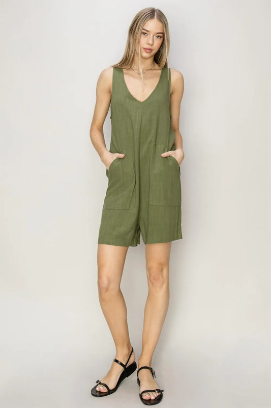 V-Neck Sleeveless Romper with Pockets 20c218b3-c075-4850-bc3b-61f5cf1bc507-Max