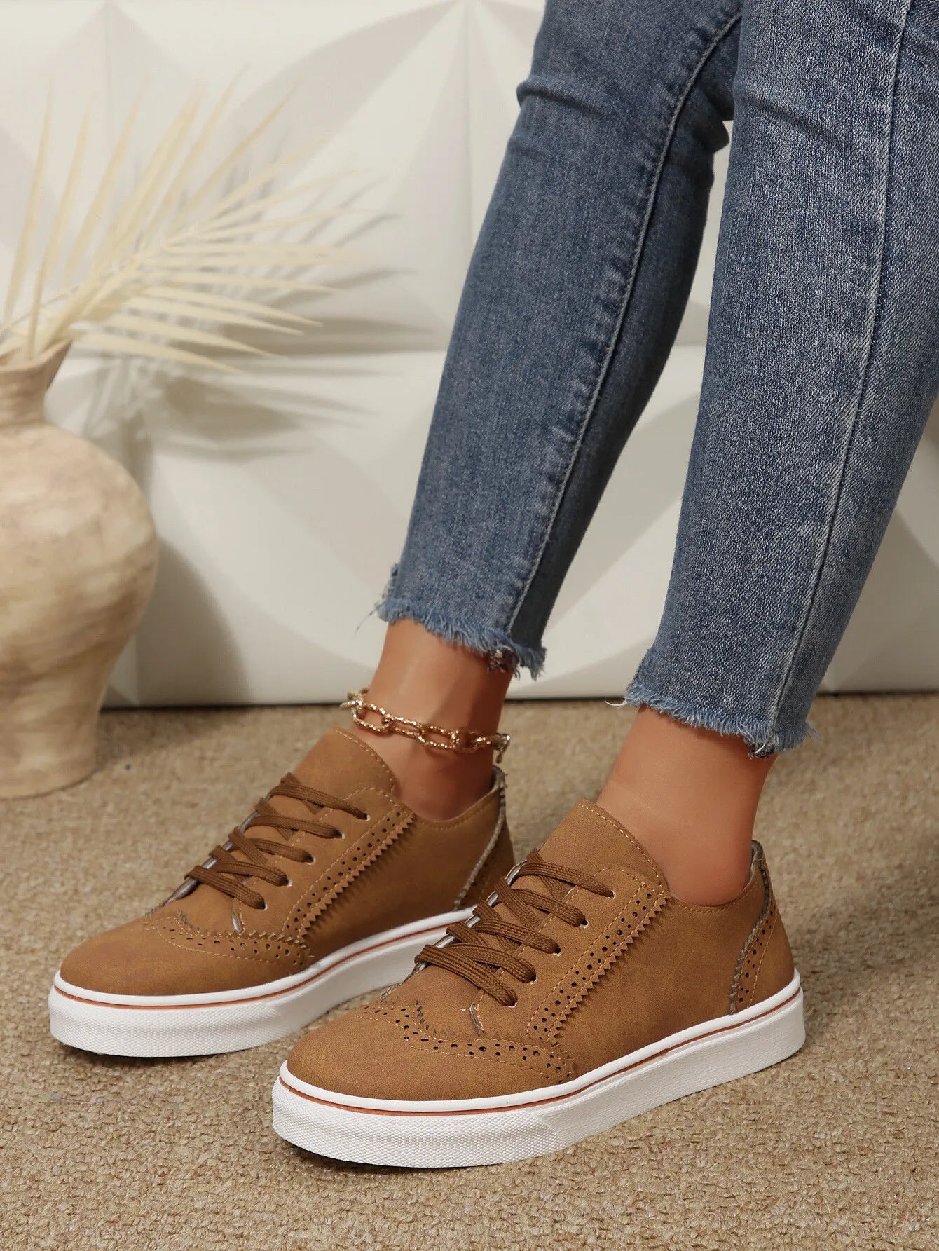 Lace Up Round Toe Platform Sneakers Brown 20daa94a9880465e90fefcc83616b3b7-Max-Origin