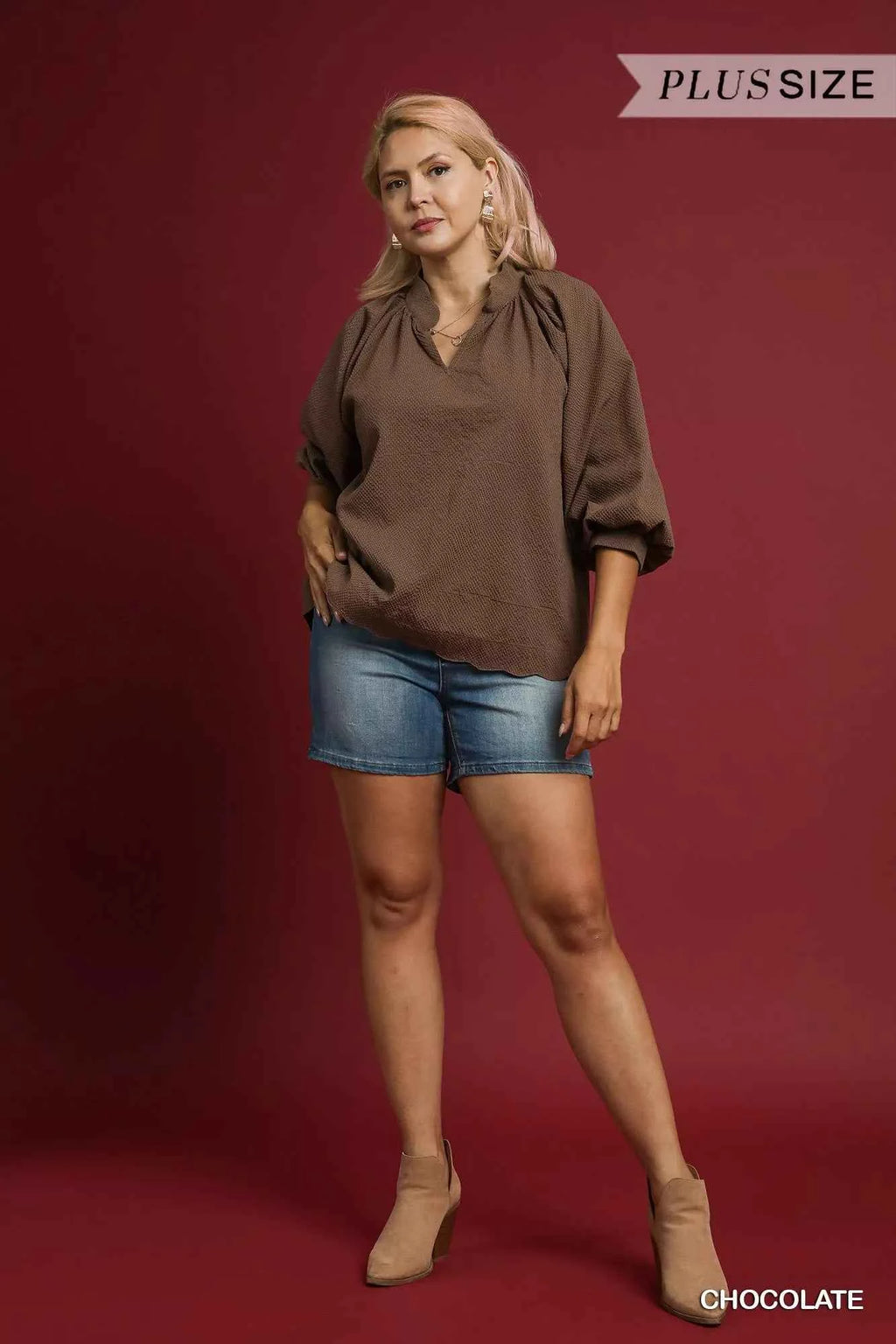 Umgee Full Size Textured Notched Balloon Sleeve Blouse Plus Size 210044e2-b3bf-413b-b795-c49aae48900b-Max-Origin