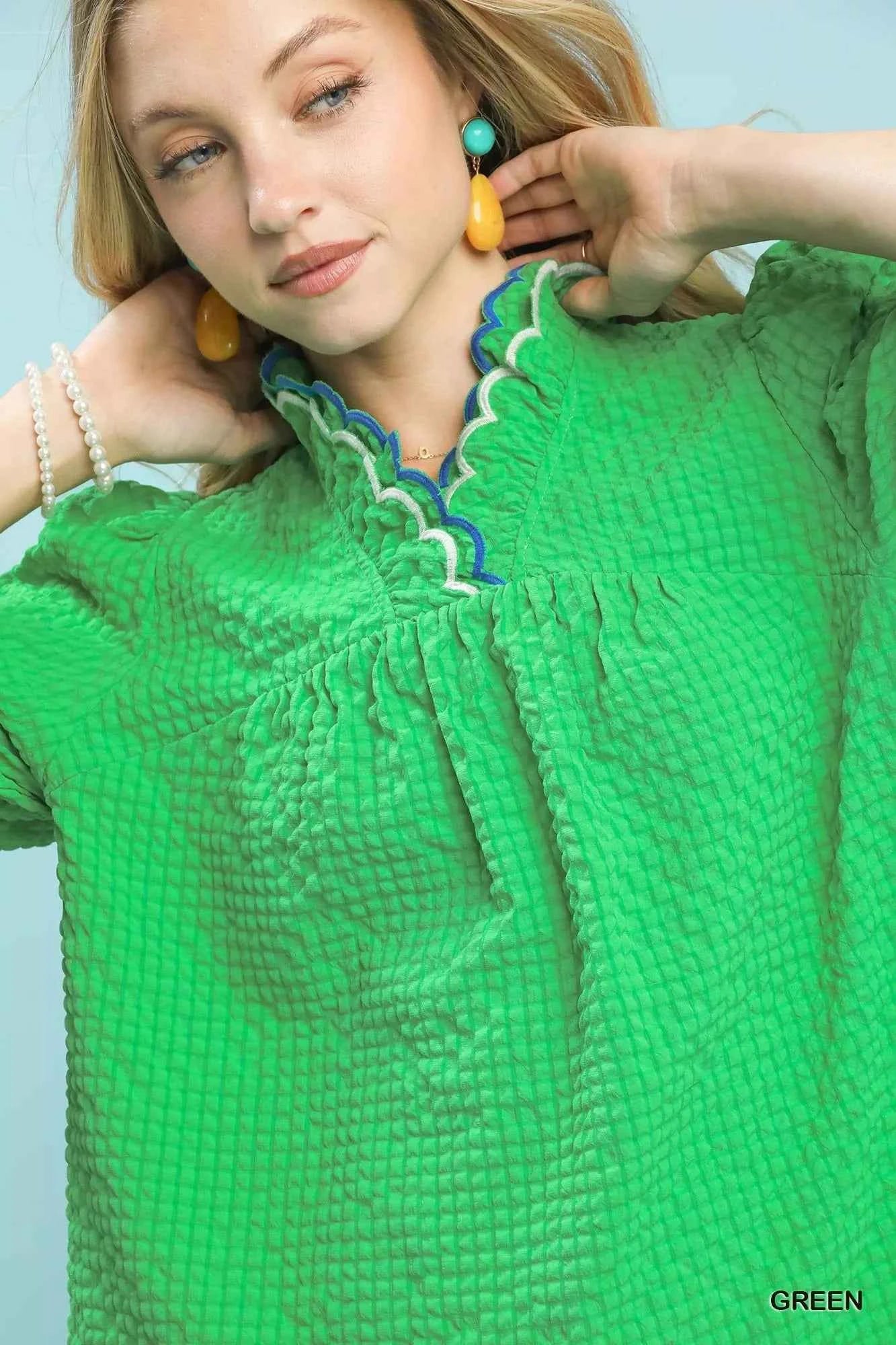 Textured Puff Sleeve Top with Scalloped Trim 210f819f-8df5-4ac6-842d-6c89e591c729-Max-Origin