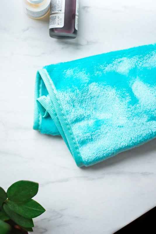 Makeup Remover Cloth 21105373_82a7b347-2875-4980-8106-fca7f6478cb7